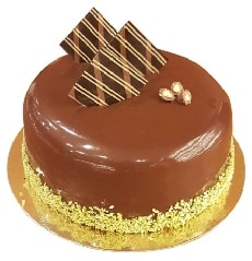 Kaliteli Malzemelerle 2-3 Kişilik Sade Çikolatalı Pasta